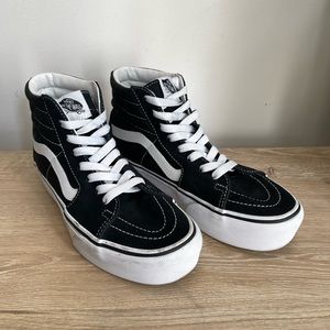 Barely Worn! Vans Sk8-Hi in Black